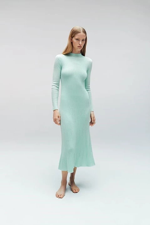Knitwear You Can Wear All Year Round - Zara Long Knit Dress